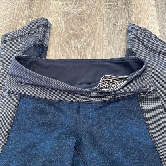 Lululemon Wunder Under Crop Legging Sashiko Cross Rugged Blue - Size: 6 - Picture 8 of 11